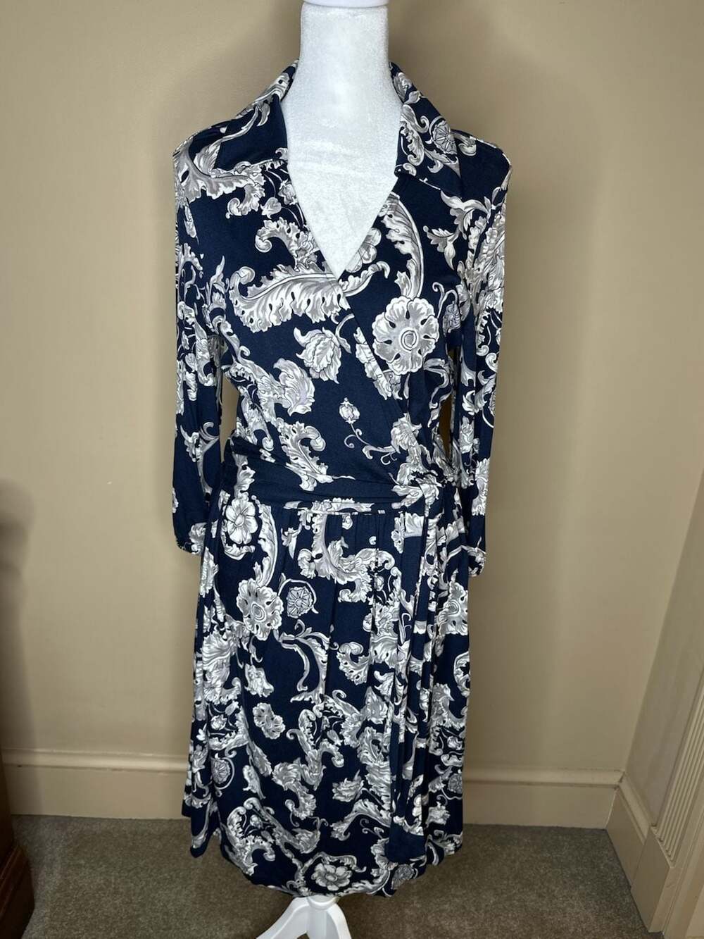 Talbots Midi Dress Size 4 Navy Blue White Floral Wrap Style